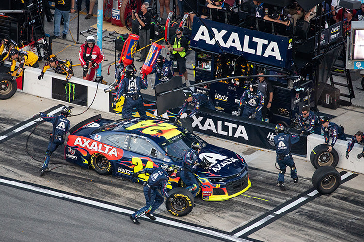 Top Wine & Liquor Gifts for NASCAR Fans!