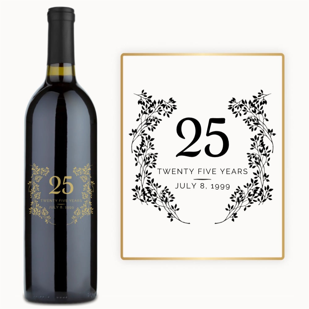 Elegant Milestone Wreath – Engraved Anniversary Wine