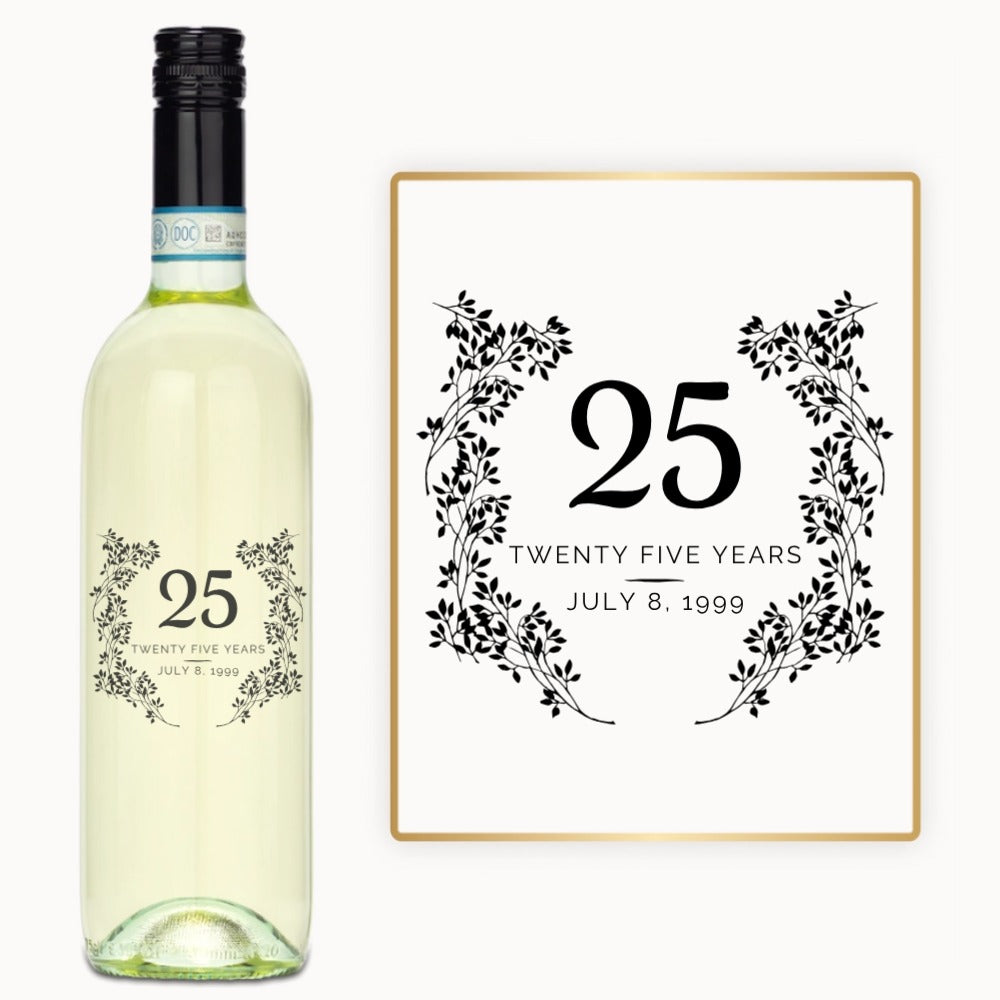 Elegant Milestone Wreath – Engraved Anniversary Wine