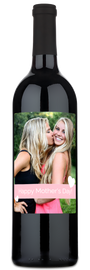 Two women hugging on a wine label with hearts and the text Happy Mothers Day.