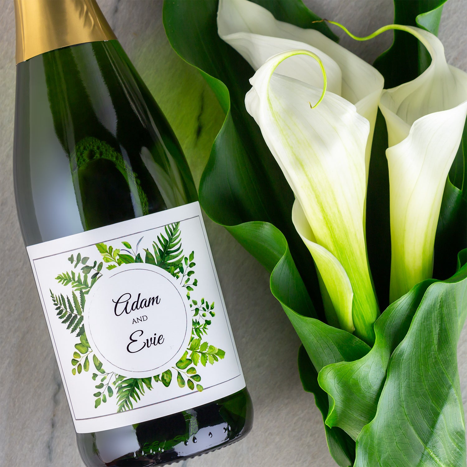 Green Leaves Monogram - Personalized Wine